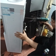 Sửa Cây Nước Korea queen Nước Bên Nóng Ra Nhỏ