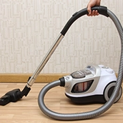 Ảnh đại diện bài viết: Sửa Máy Hút Bụi Hitachi Chạy Hút Yếu Hút Kém Có Mùi Khét Gọi Có Mặt
